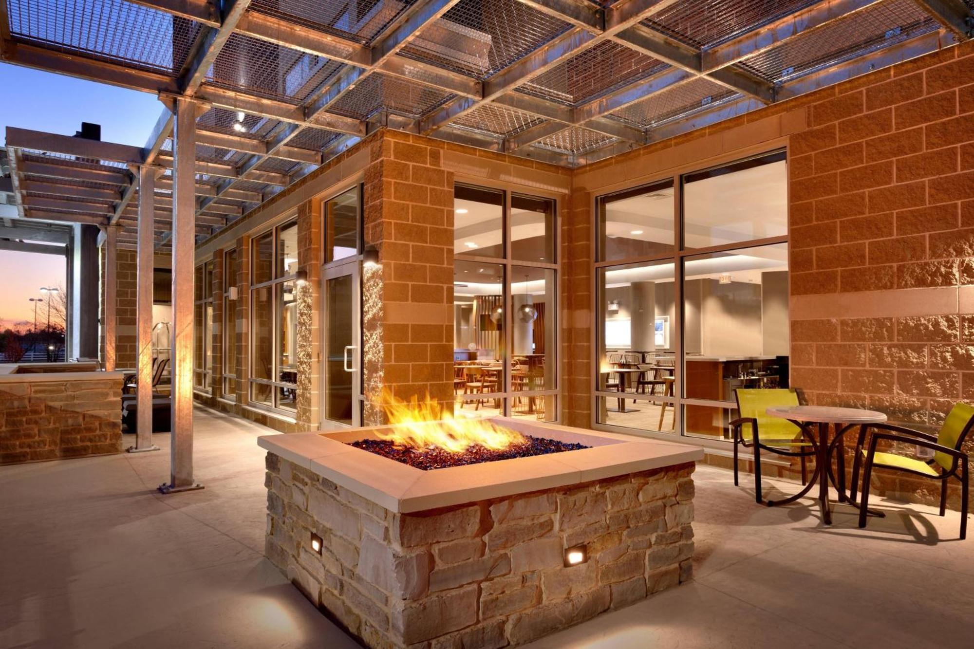 Springhill Suites By Marriott Coralville Zewnętrze zdjęcie