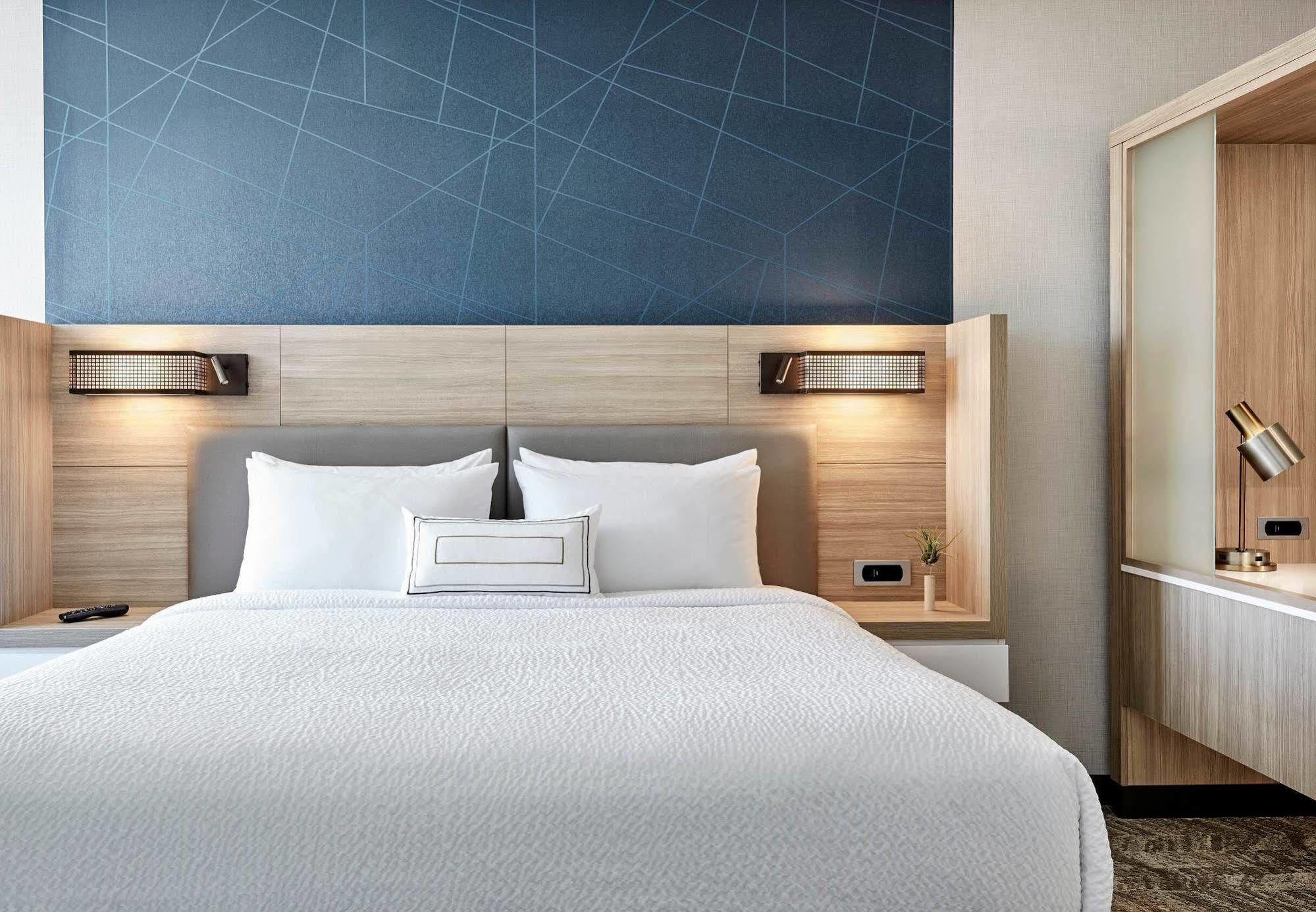 Springhill Suites By Marriott Coralville Zewnętrze zdjęcie