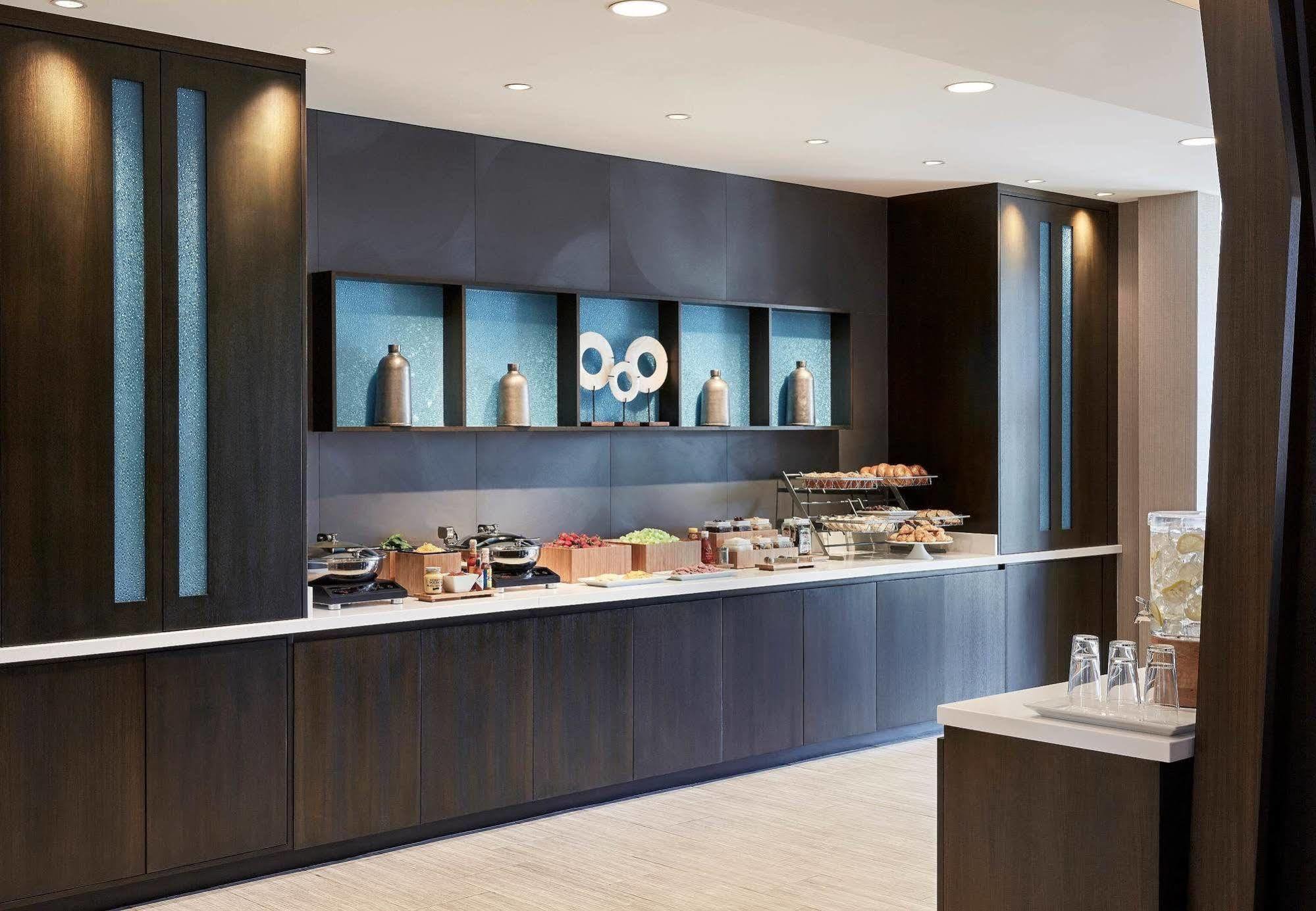 Springhill Suites By Marriott Coralville Zewnętrze zdjęcie